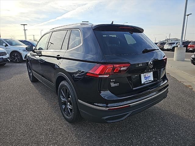 new 2024 Volkswagen Tiguan car, priced at $35,902