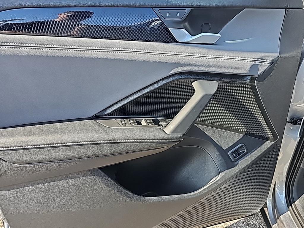 new 2025 Volkswagen Tiguan car, priced at $33,502