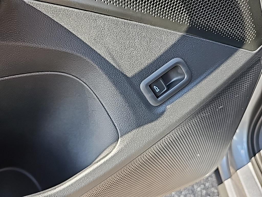 new 2025 Volkswagen Tiguan car, priced at $33,502