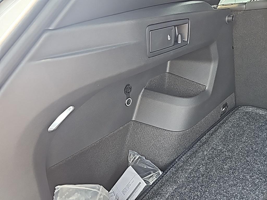 new 2025 Volkswagen Tiguan car, priced at $36,998