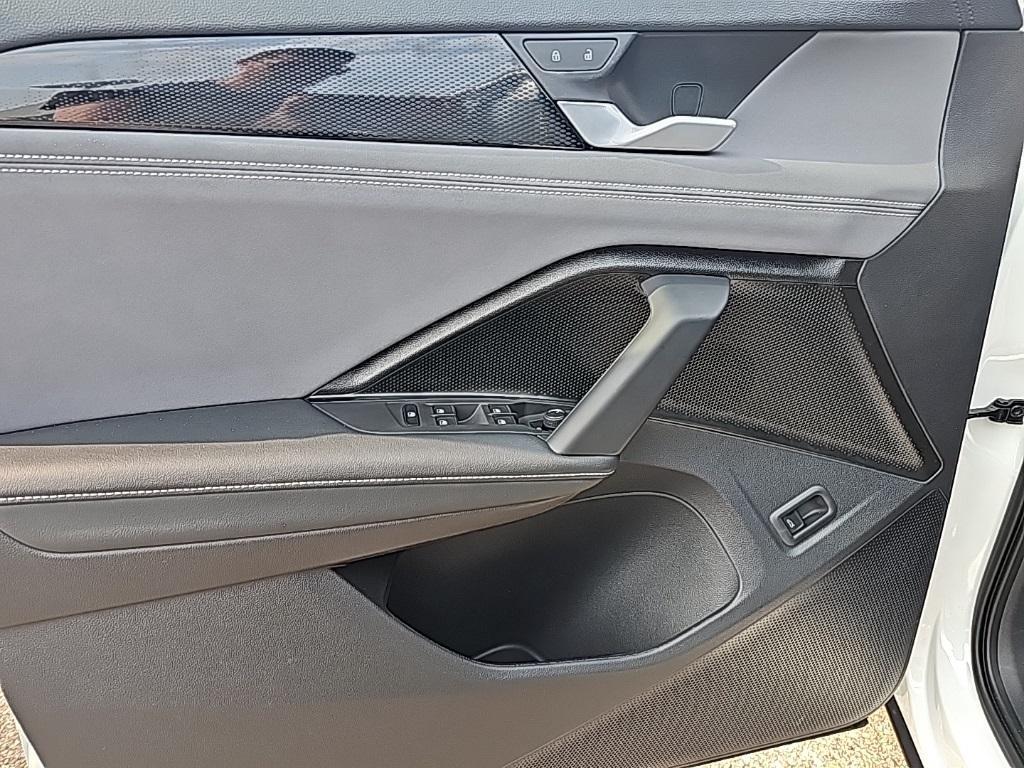 new 2025 Volkswagen Tiguan car, priced at $36,998