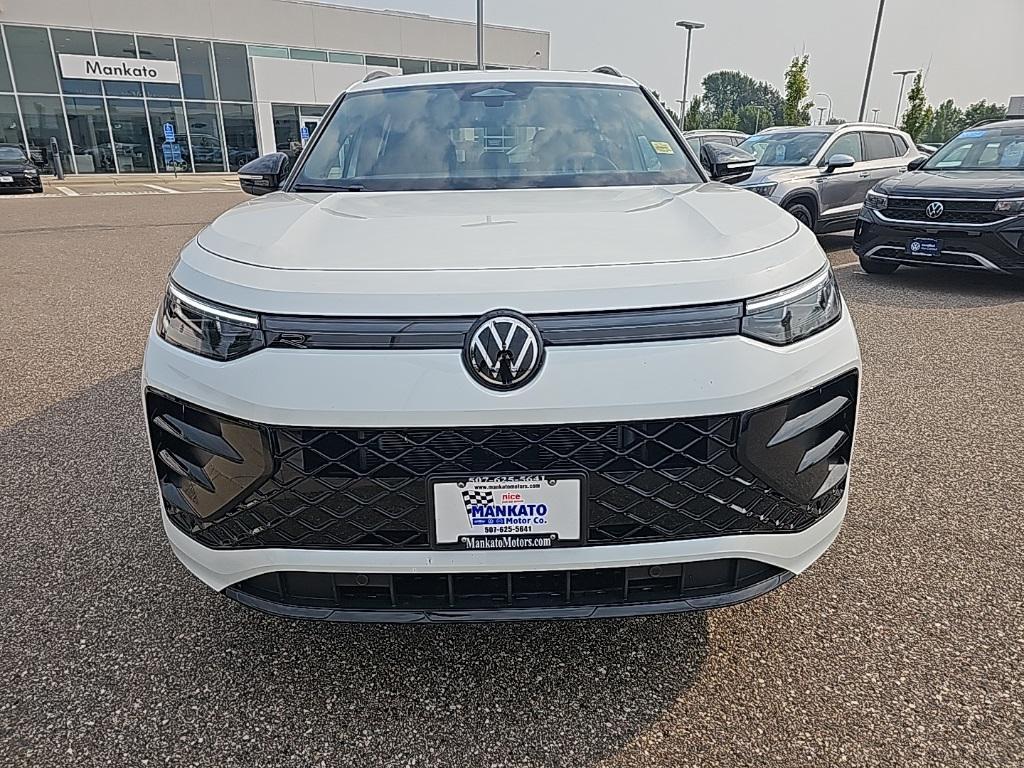 new 2025 Volkswagen Tiguan car, priced at $36,998