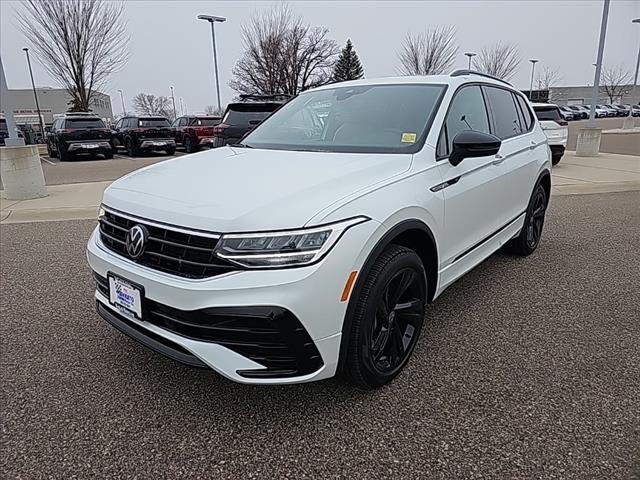 new 2024 Volkswagen Tiguan car, priced at $38,290