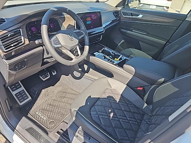 new 2025 Volkswagen Atlas car, priced at $57,006