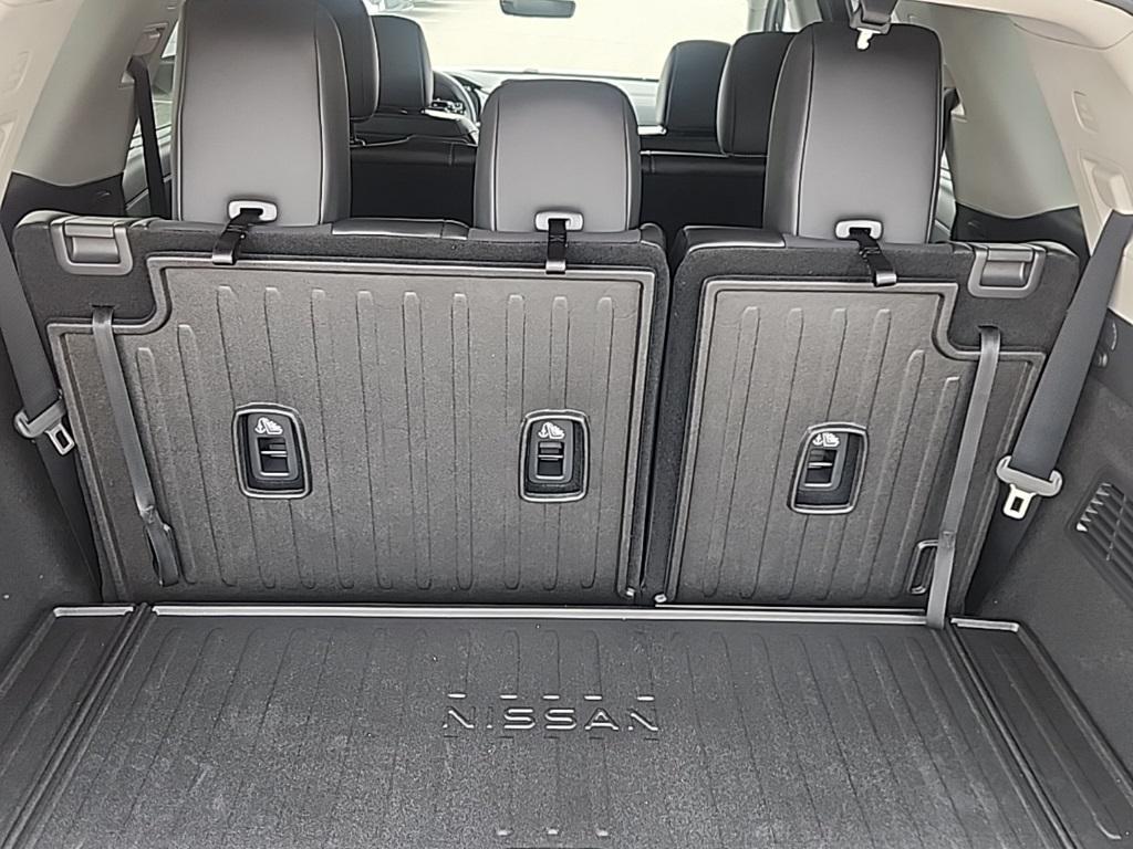 new 2025 Nissan Pathfinder car, priced at $39,960