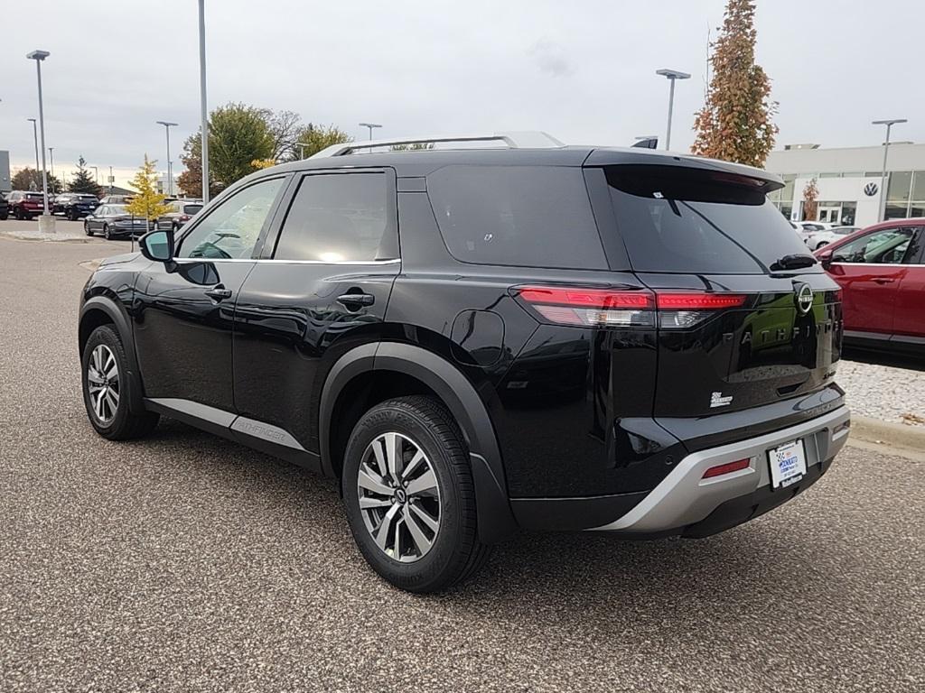 new 2025 Nissan Pathfinder car, priced at $39,960