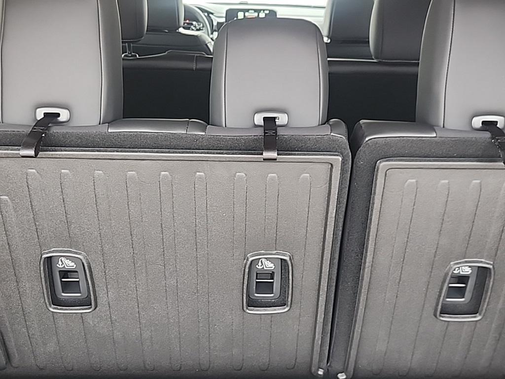 new 2025 Nissan Pathfinder car, priced at $39,960