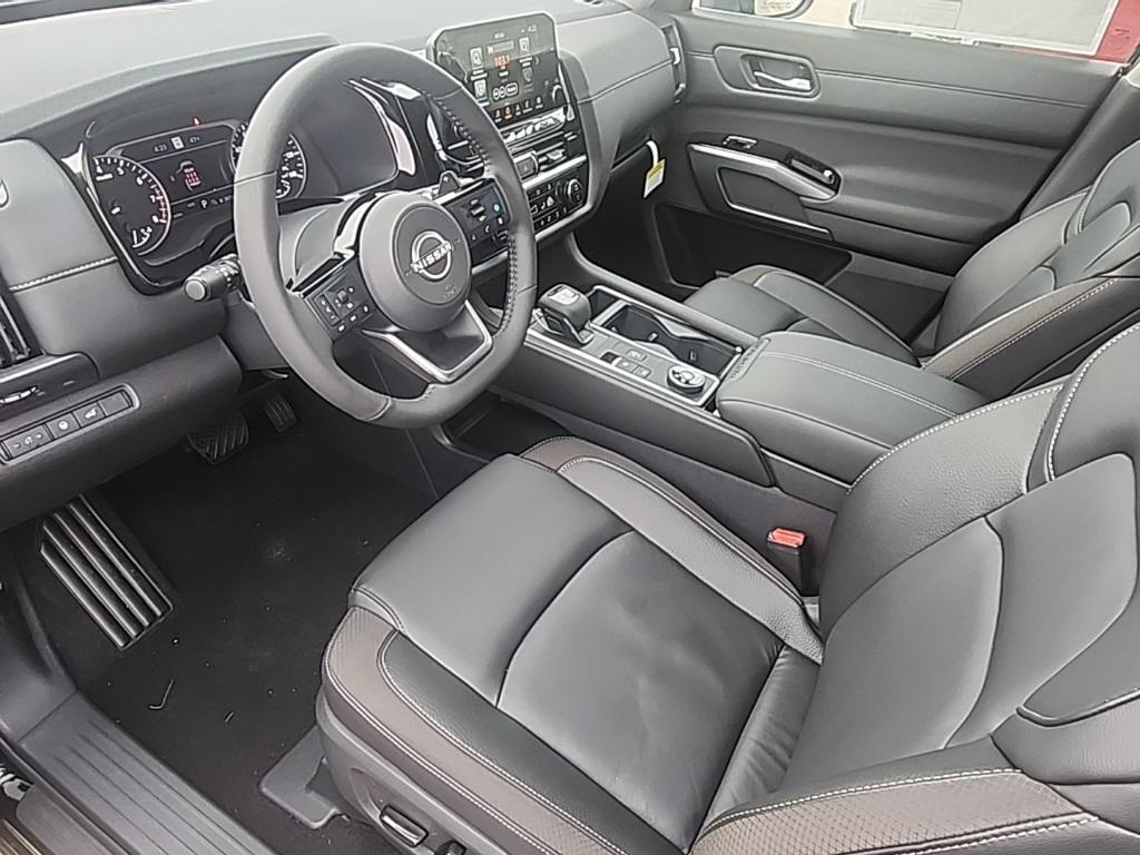 new 2025 Nissan Pathfinder car, priced at $39,960
