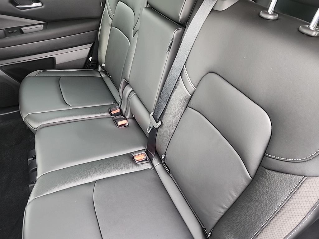 new 2025 Nissan Pathfinder car, priced at $39,960