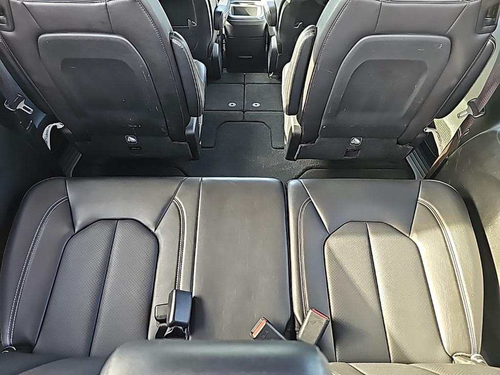 used 2025 Chrysler Pacifica car, priced at $31,967