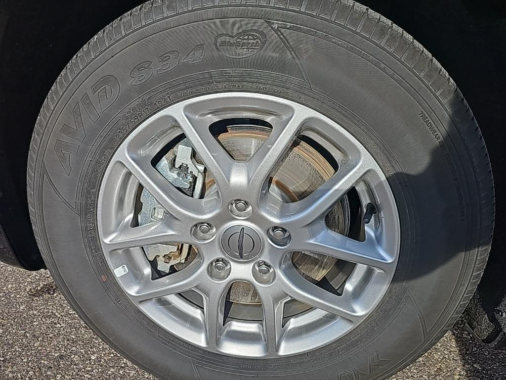 used 2025 Chrysler Pacifica car, priced at $31,967