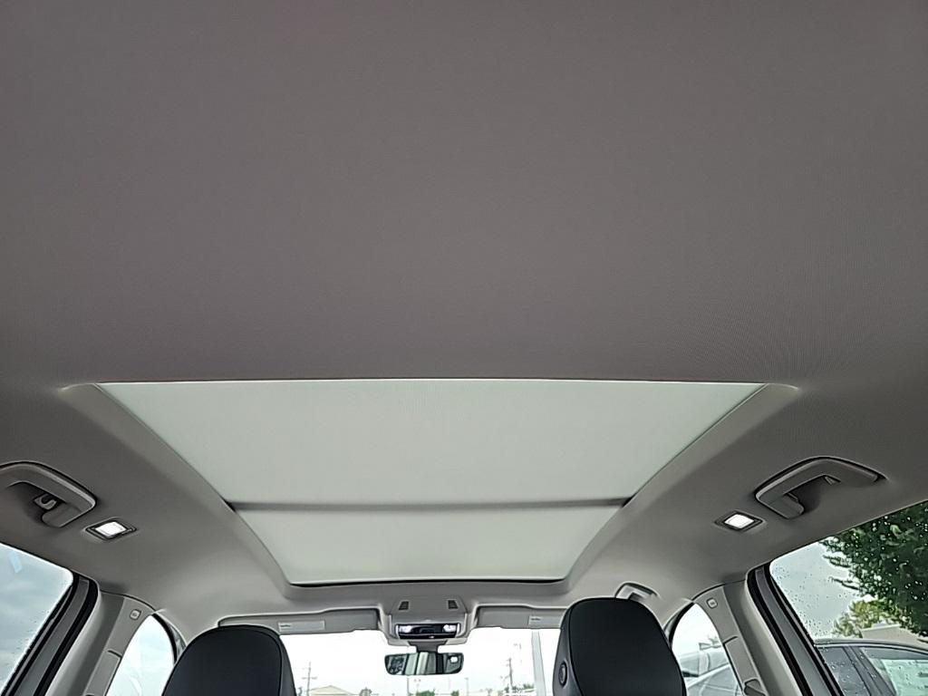 new 2025 Volkswagen Tiguan car, priced at $33,819