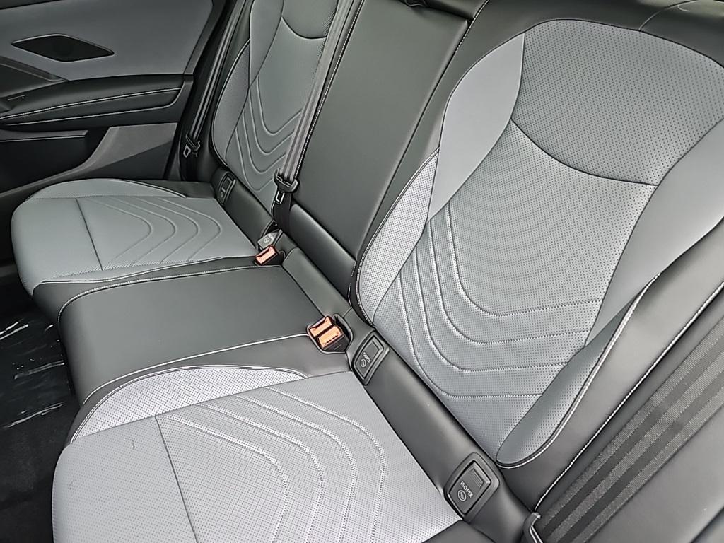 new 2025 Volkswagen Tiguan car, priced at $33,819