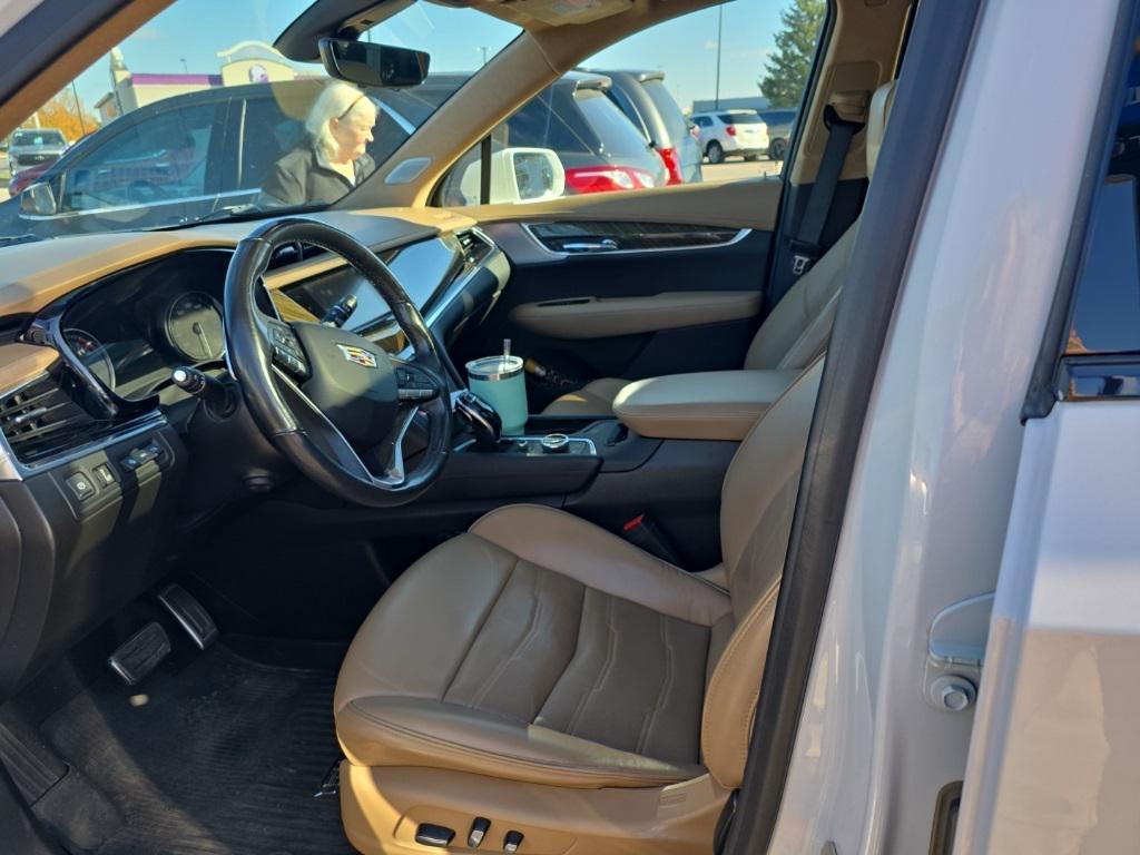 used 2020 Cadillac XT6 car, priced at $26,575