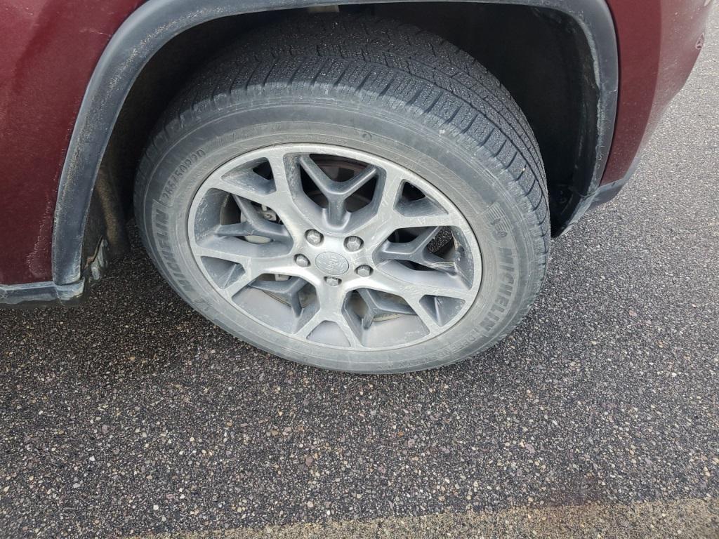 used 2022 Jeep Grand Cherokee car, priced at $26,286