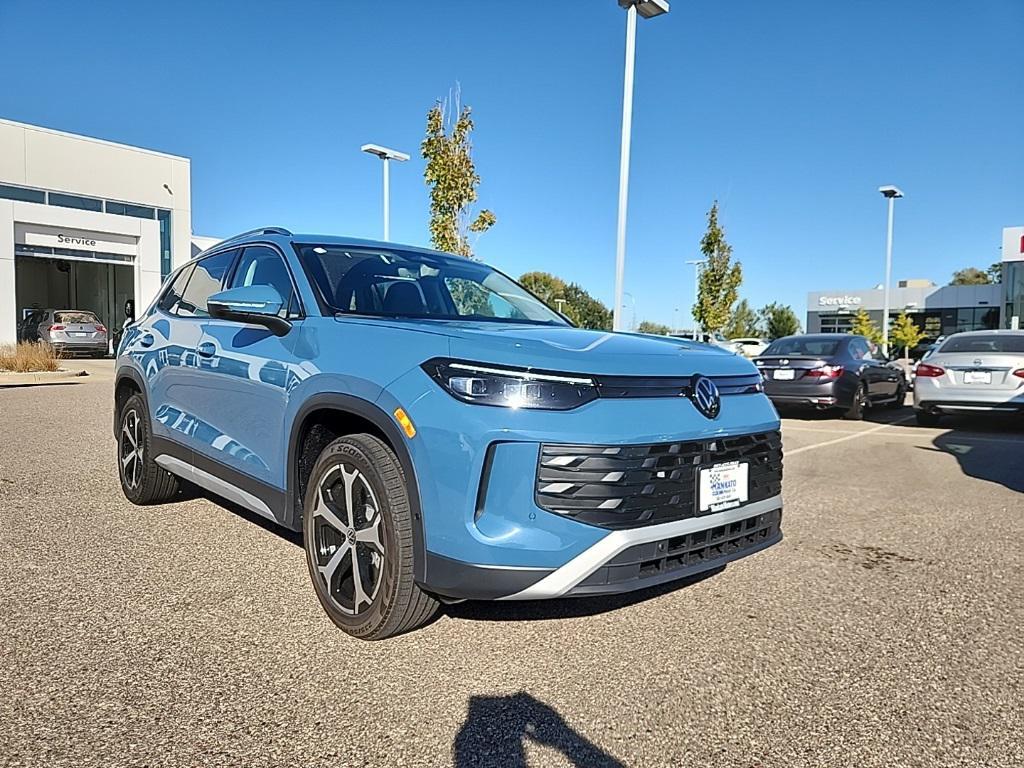 new 2025 Volkswagen Tiguan car, priced at $34,675