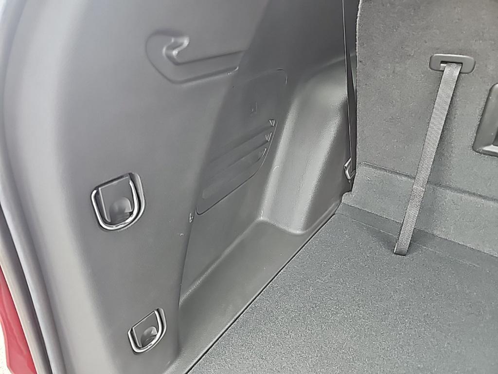 used 2023 Chevrolet Traverse car, priced at $35,999