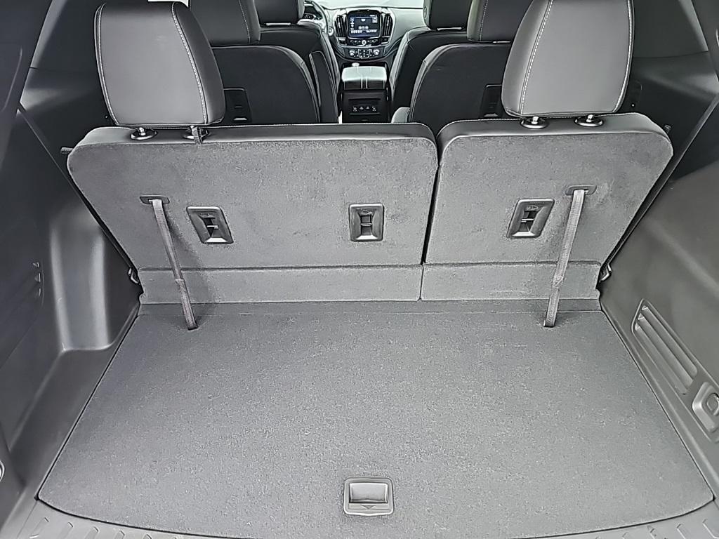 used 2023 Chevrolet Traverse car, priced at $35,999