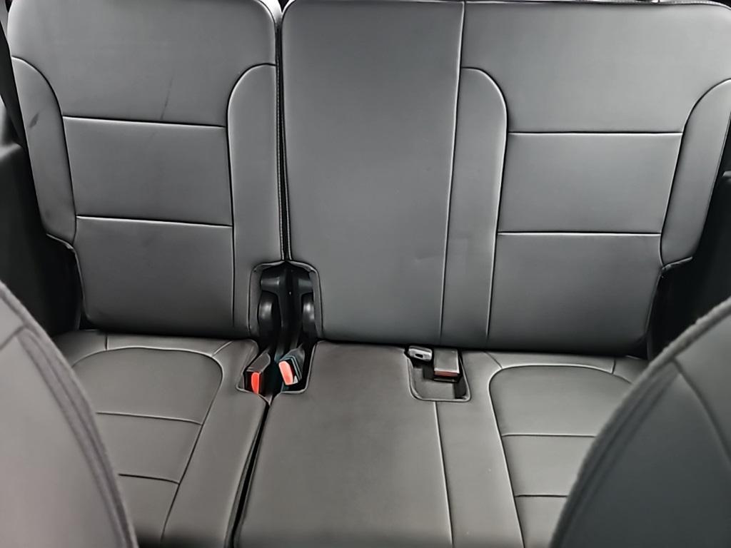 used 2023 Chevrolet Traverse car, priced at $35,999