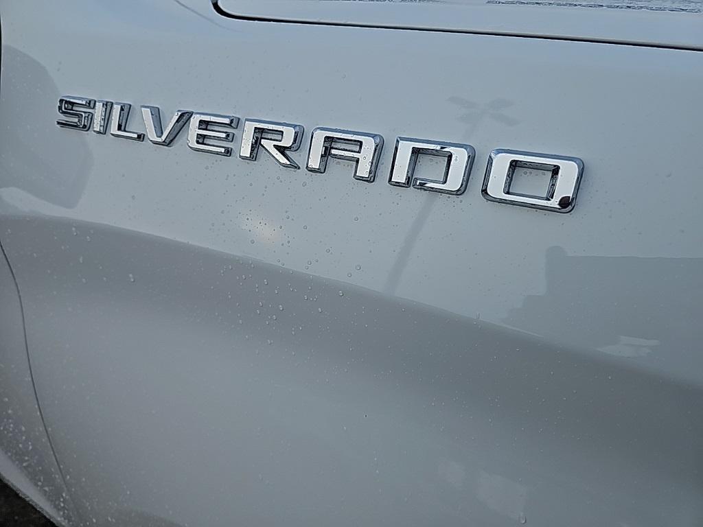 new 2025 Chevrolet Silverado 1500 car, priced at $40,270