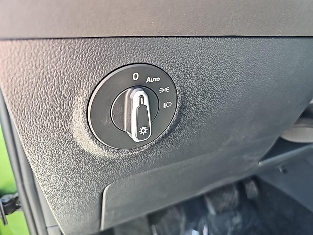new 2025 Volkswagen Taos car, priced at $33,553