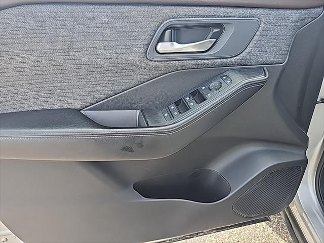 used 2021 Nissan Rogue car, priced at $22,389