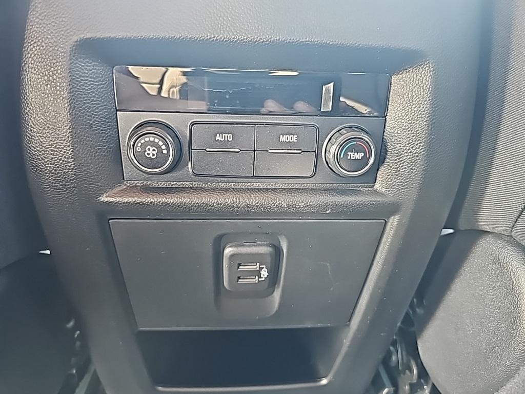 used 2021 Chevrolet Traverse car, priced at $23,340