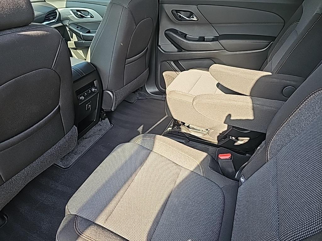 used 2021 Chevrolet Traverse car, priced at $23,340