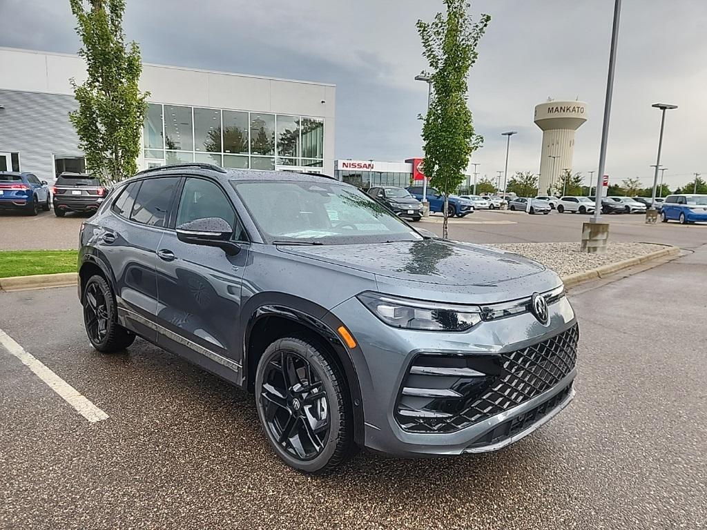 new 2025 Volkswagen Tiguan car, priced at $35,941