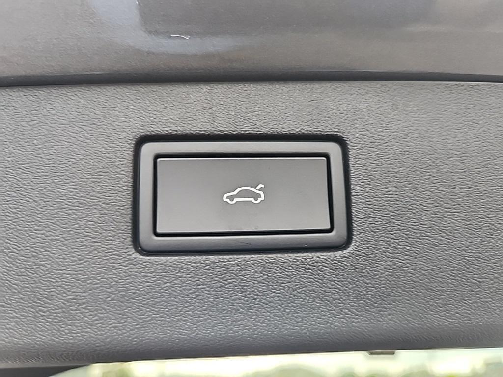 new 2025 Volkswagen Tiguan car, priced at $35,941