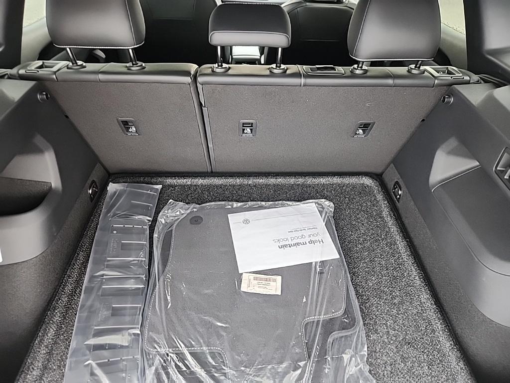 new 2025 Volkswagen Tiguan car, priced at $35,941