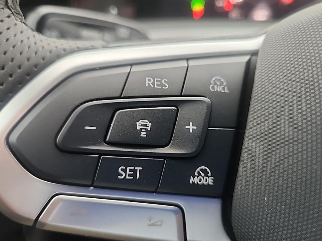 new 2025 Volkswagen Tiguan car, priced at $35,941