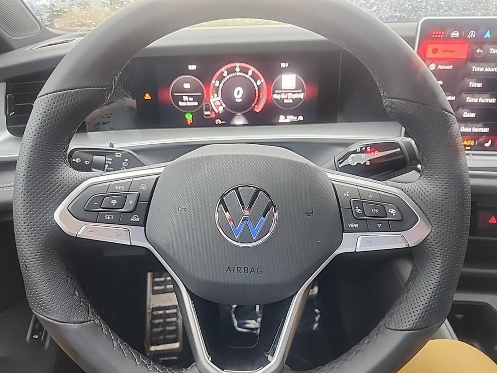 new 2025 Volkswagen Tiguan car, priced at $35,941