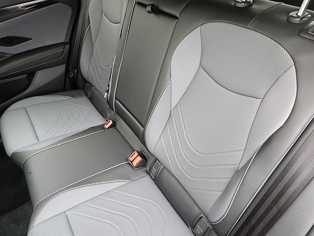 new 2025 Volkswagen Tiguan car, priced at $35,941