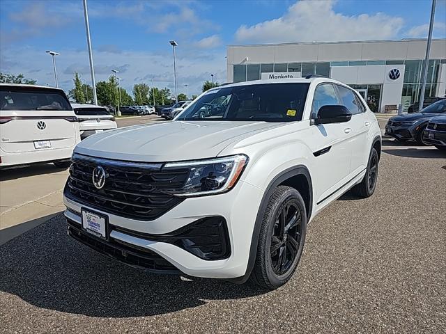 new 2025 Volkswagen Atlas Cross Sport car, priced at $47,917