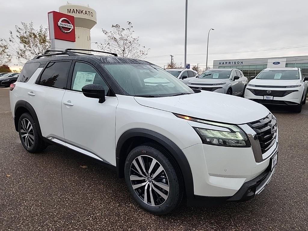 new 2025 Nissan Pathfinder car, priced at $46,360