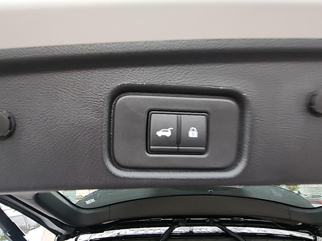 new 2025 Nissan Pathfinder car, priced at $46,360