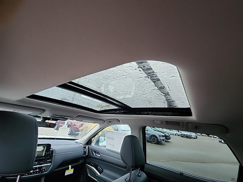 new 2025 Nissan Pathfinder car, priced at $46,360