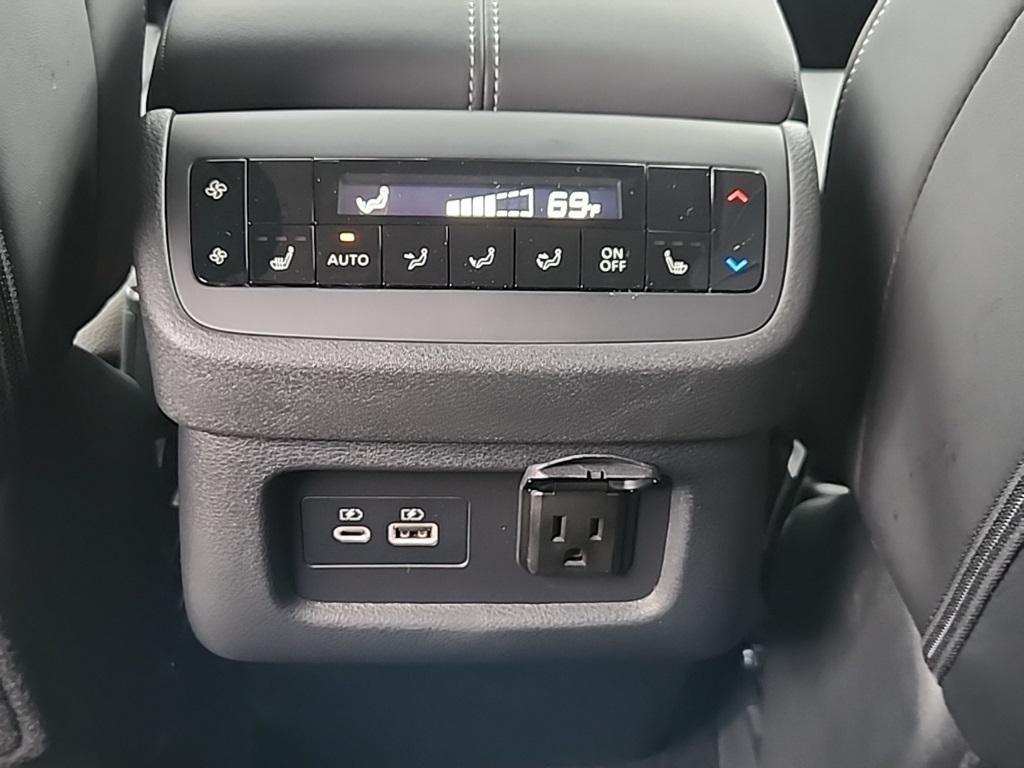 new 2025 Nissan Pathfinder car, priced at $46,360