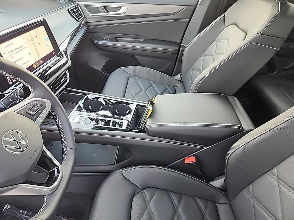 new 2026 Volkswagen Atlas Cross Sport car, priced at $47,438