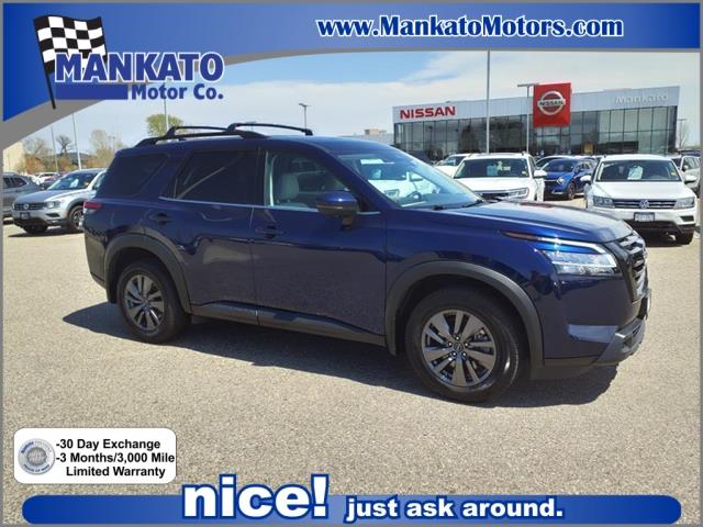 used 2022 Nissan Pathfinder car, priced at $30,989