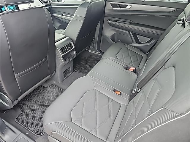 new 2025 Volkswagen Atlas Cross Sport car, priced at $45,911