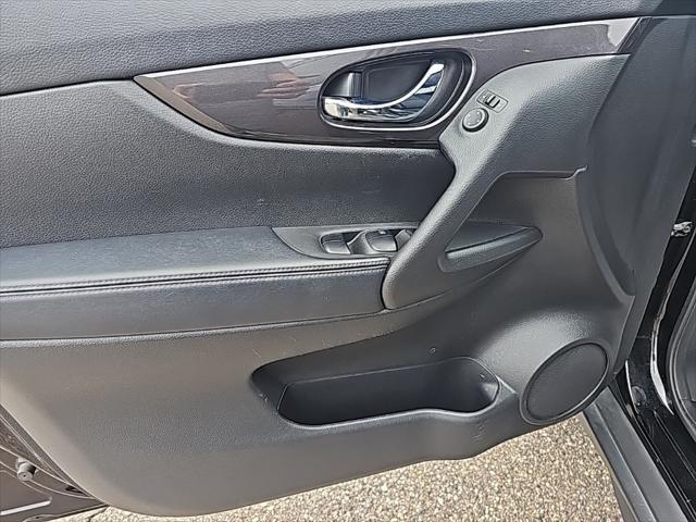 used 2019 Nissan Rogue car, priced at $18,569