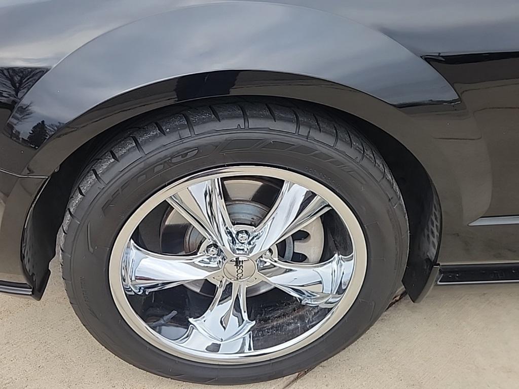 used 2007 Ford Mustang car, priced at $15,405