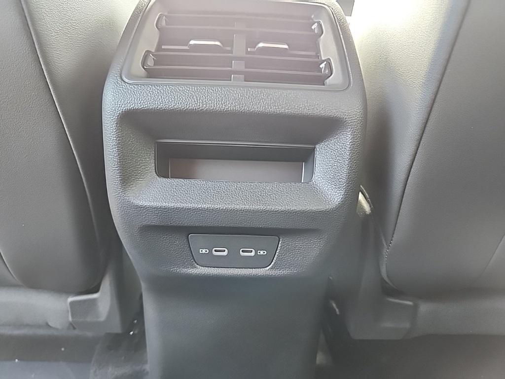 new 2025 Volkswagen Tiguan car, priced at $38,476