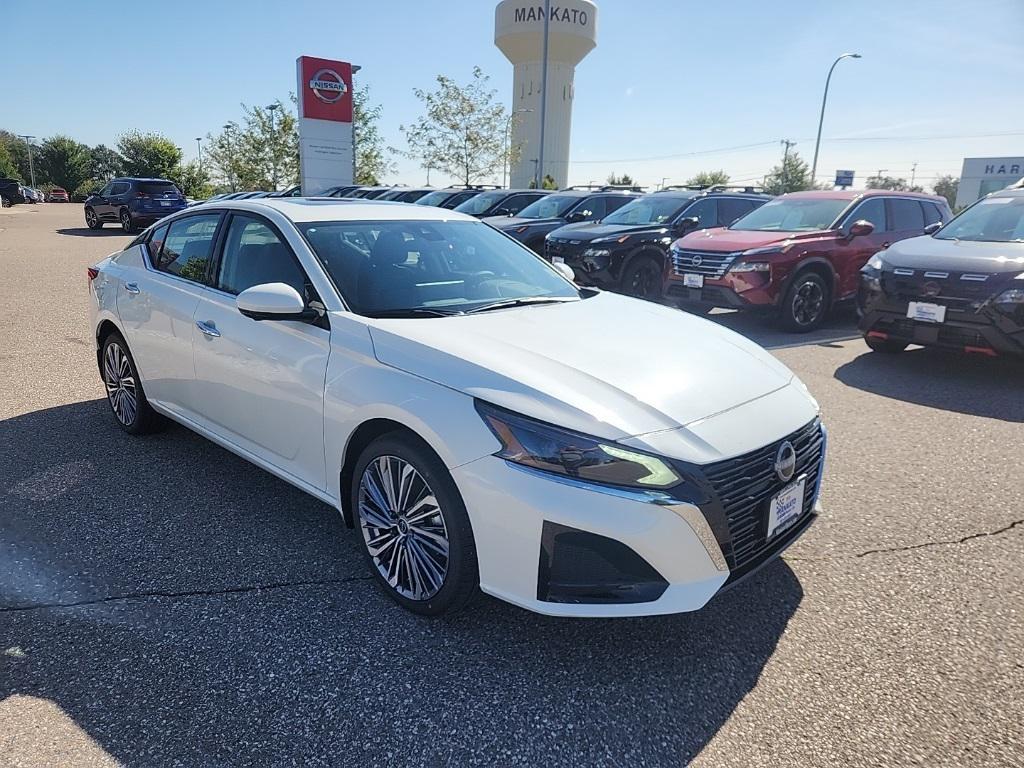 new 2025 Nissan Altima car, priced at $36,260