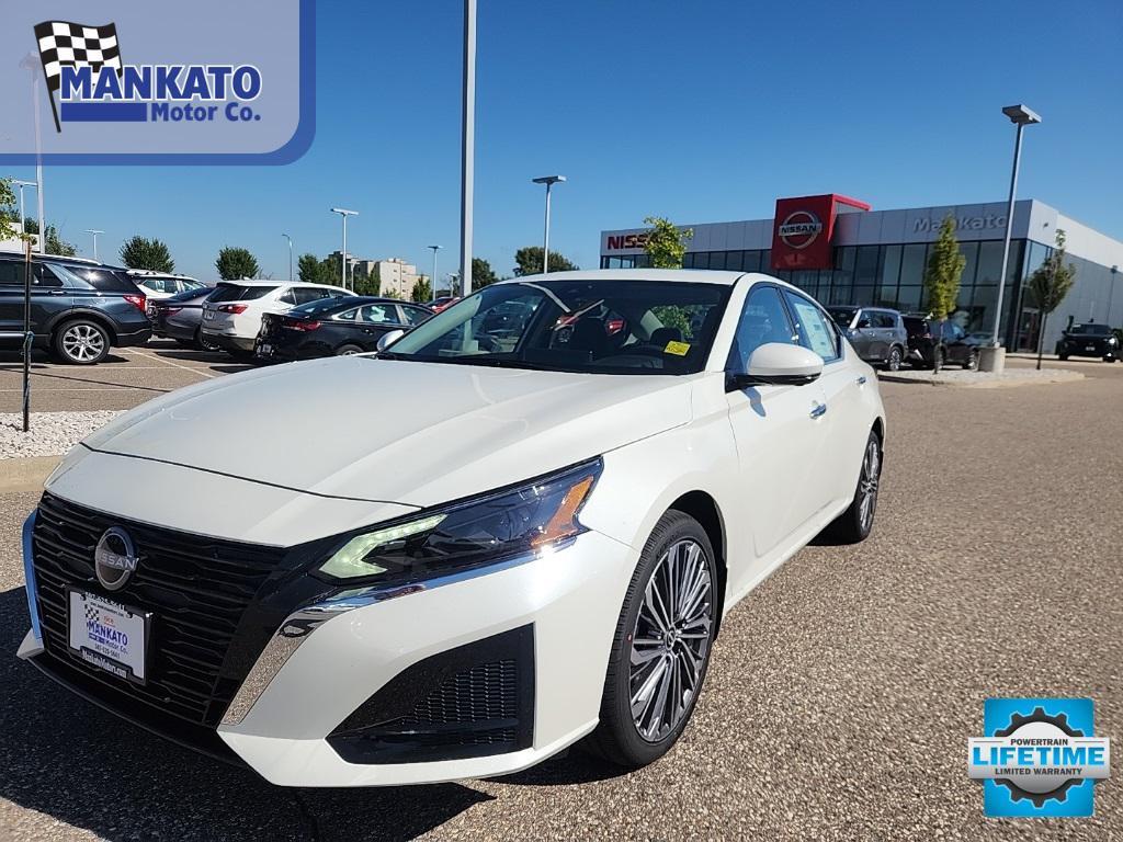 new 2025 Nissan Altima car, priced at $36,260