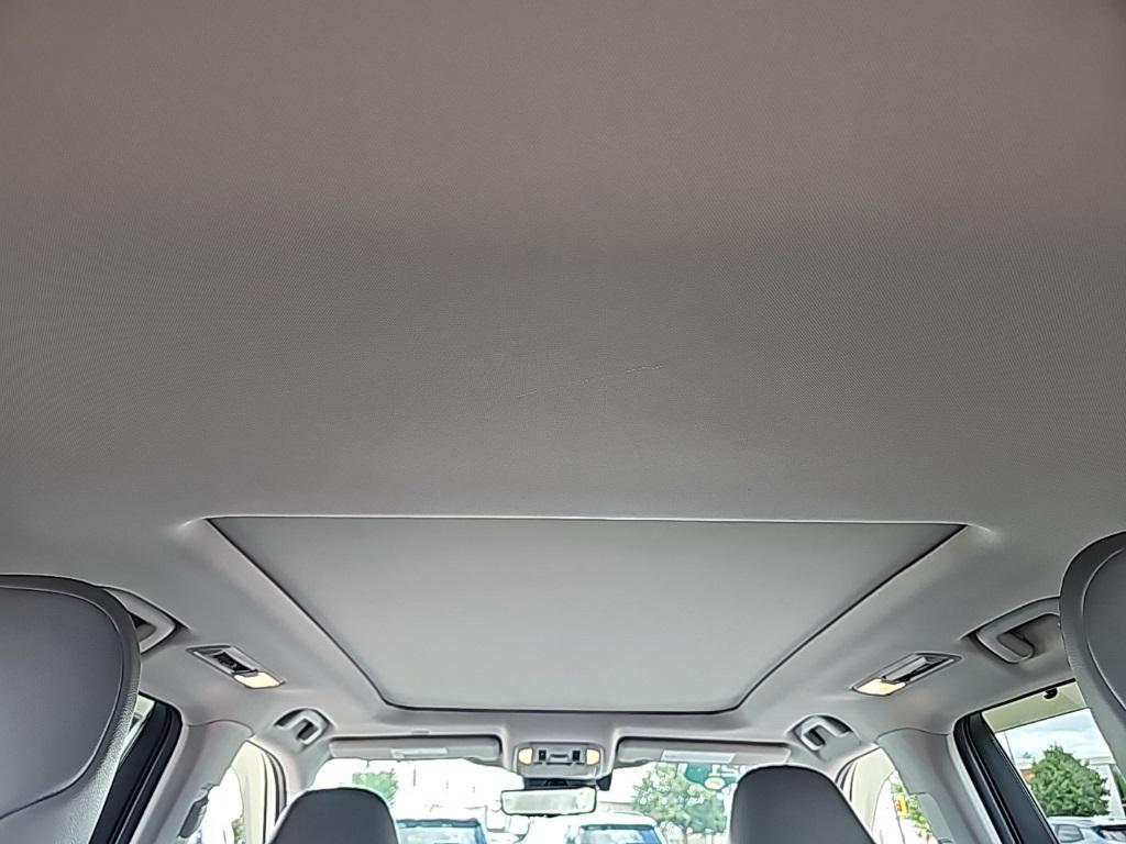 used 2021 Toyota Highlander car, priced at $39,315
