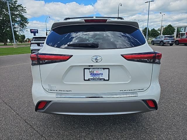 used 2021 Toyota Highlander car, priced at $41,405