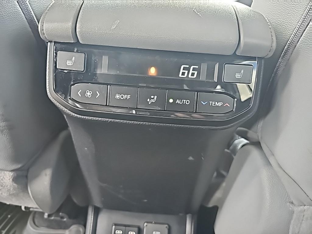 used 2021 Toyota Highlander car, priced at $39,315